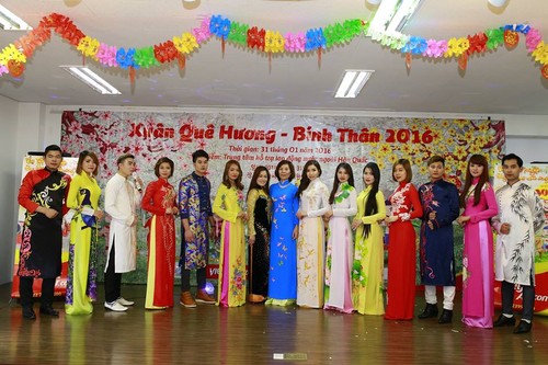 Tôn vinh áo dài Việt Nam trong lễ hội văn hóa châu Á 2016 - ảnh 1